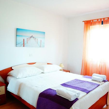 רוביני Holiday Home Bura מראה חיצוני תמונה