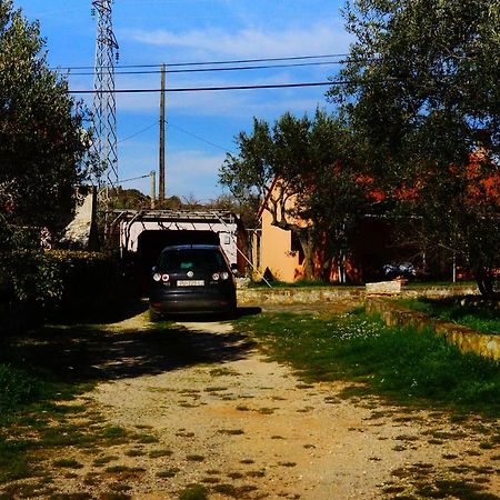 רוביני Holiday Home Bura מראה חיצוני תמונה