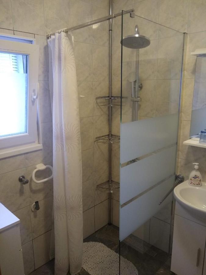 רוביני Holiday Home Bura מראה חיצוני תמונה