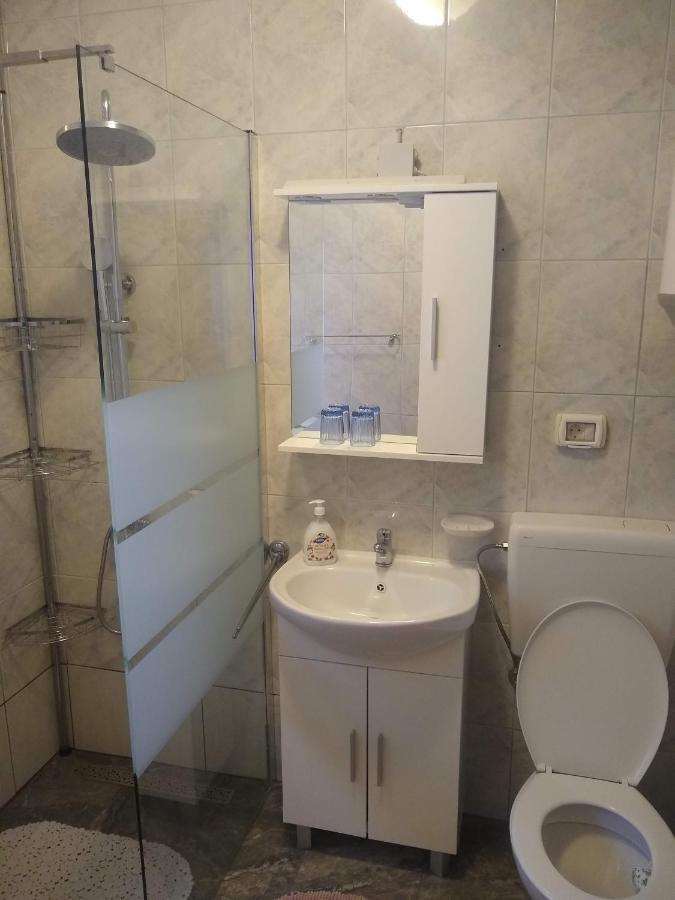 רוביני Holiday Home Bura מראה חיצוני תמונה